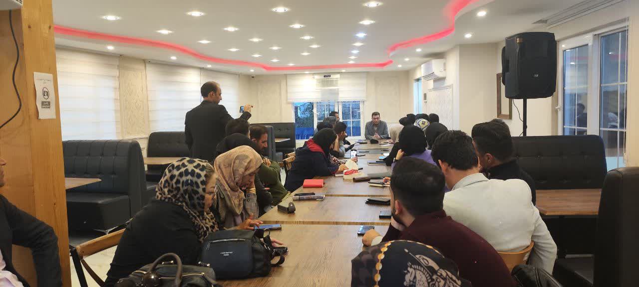 جلسه آموزشی و بروزرسانی خدمات دکتر پورابتهاج