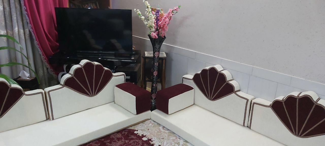 تولیدی پشتی خلیجی و مبل سنتی نجفی
