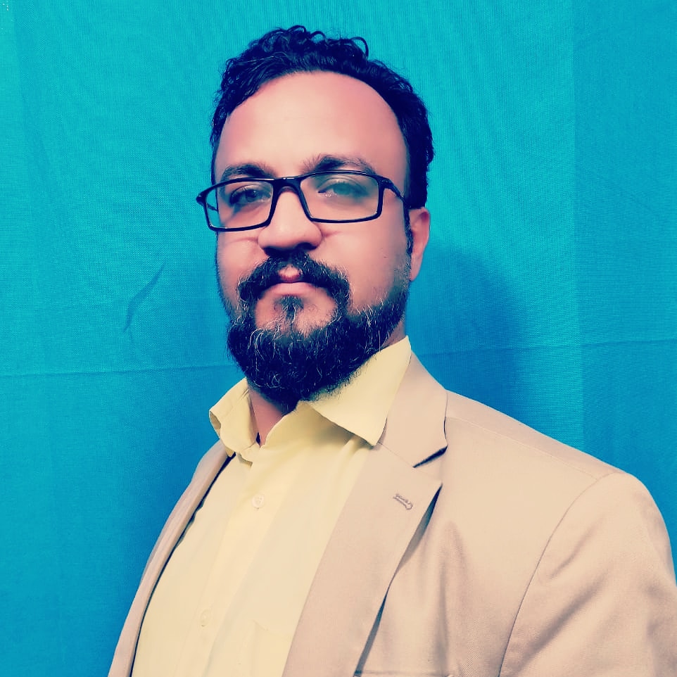 استاد نظری