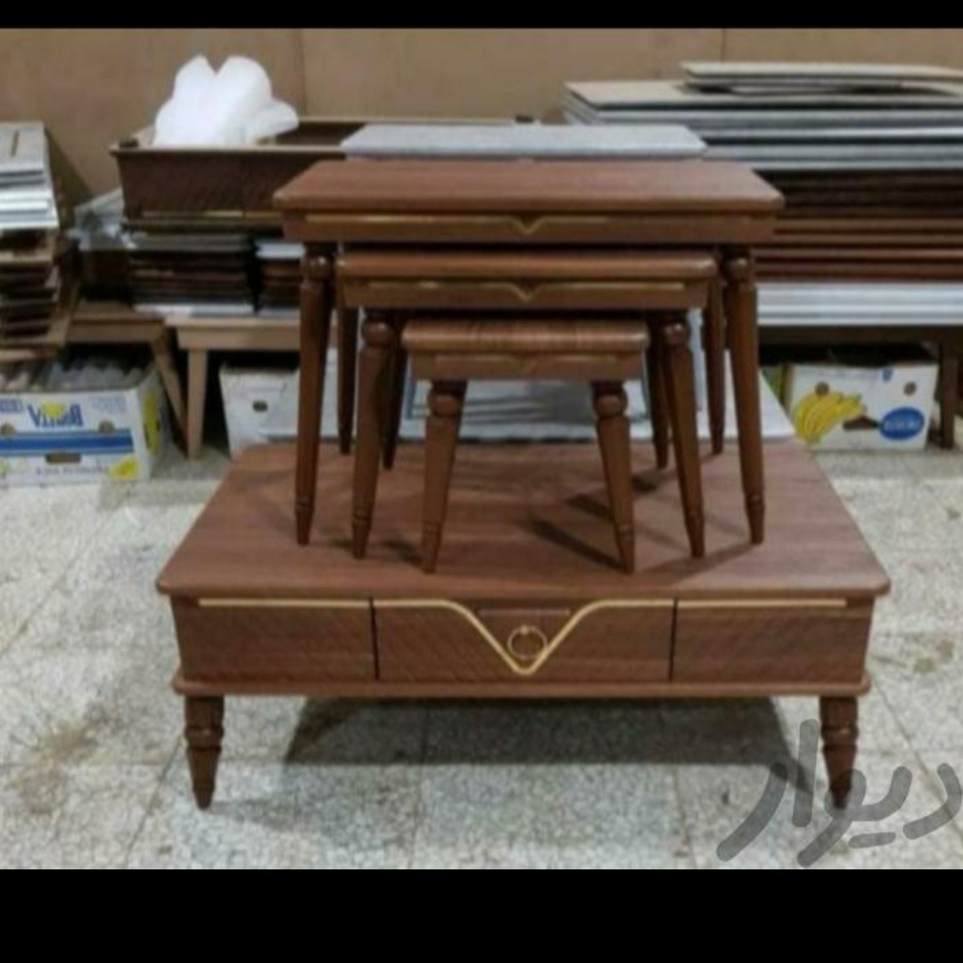 جلو مبلی وعسلی