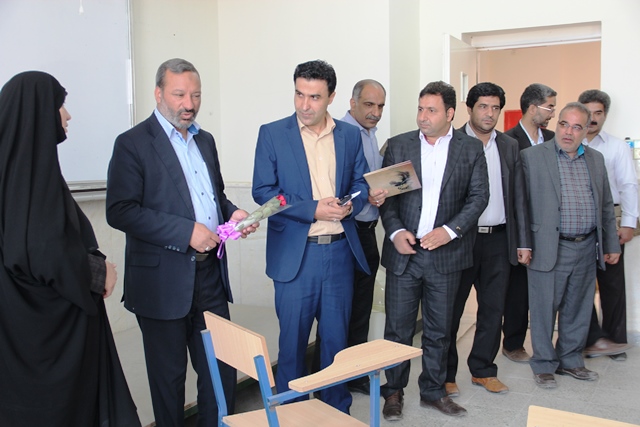 آموزشی