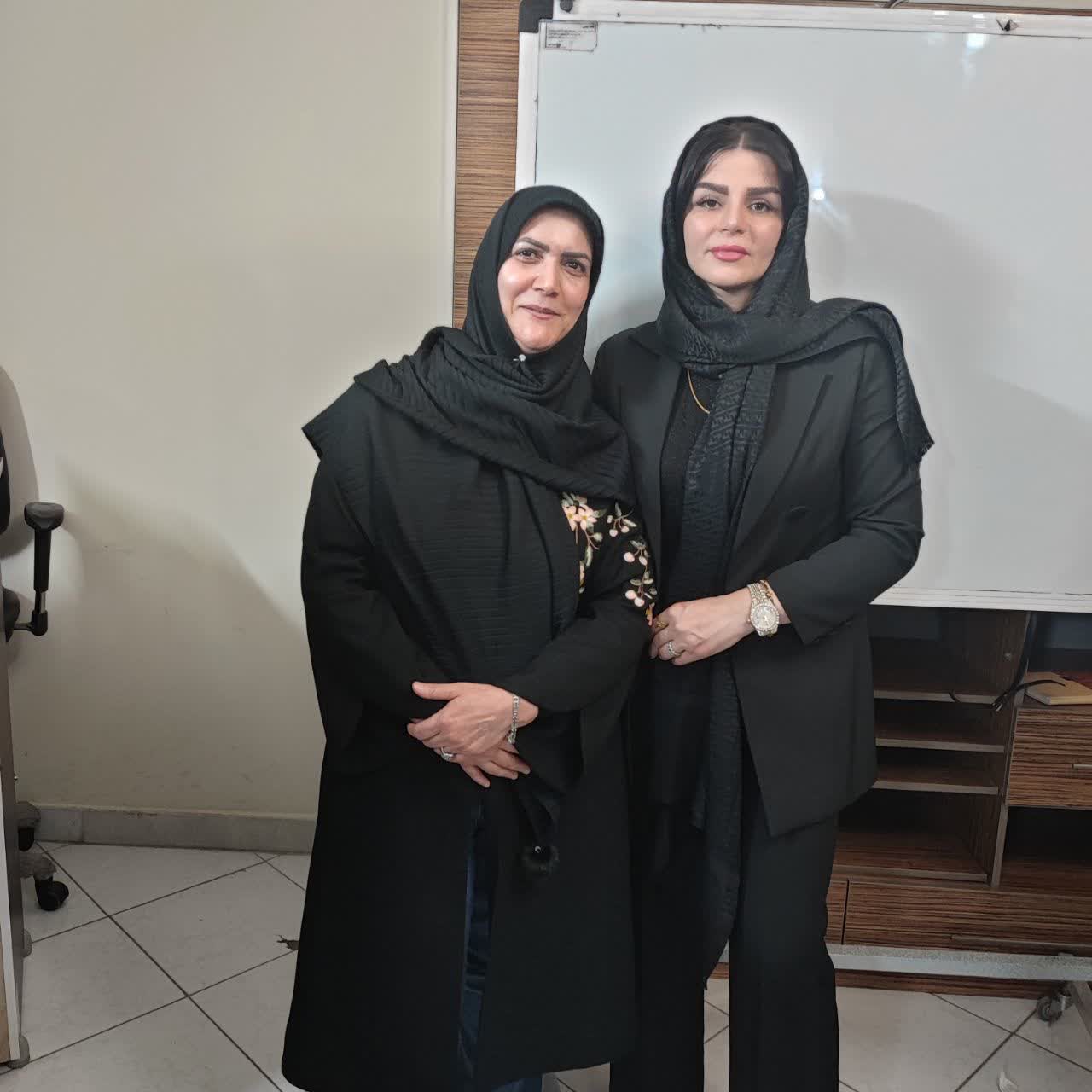 عکس جلسه حضوری