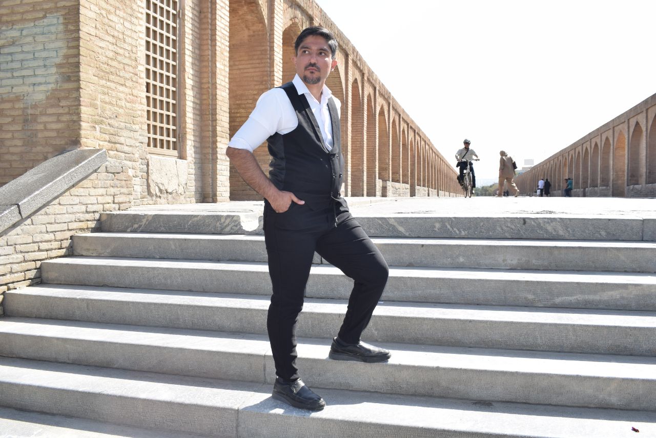 هادی جاسمی در سی و سه پل