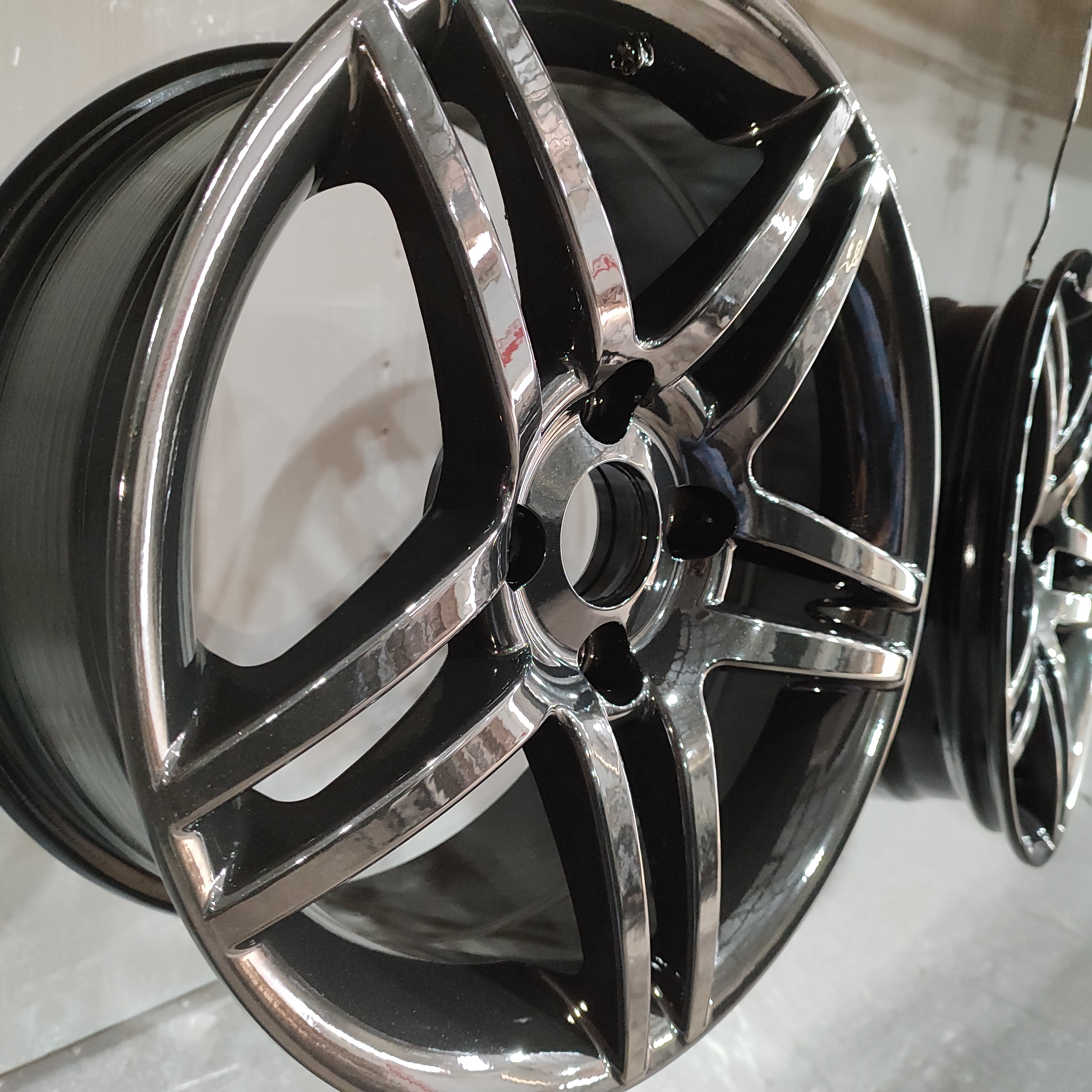 رنگ آمیزی رینگ در رشت