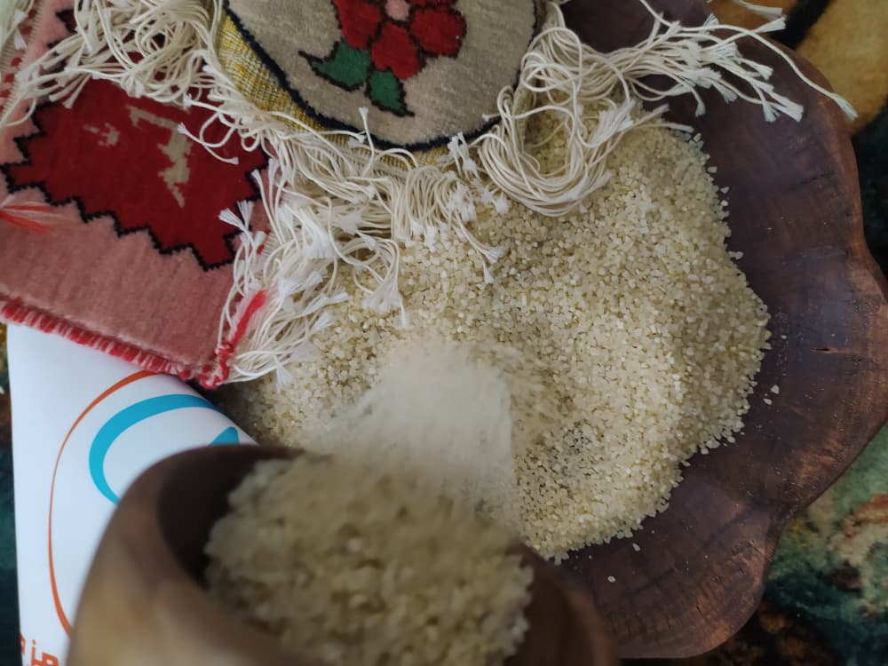 خرید عمده برنج نیم دانه کامفیروز