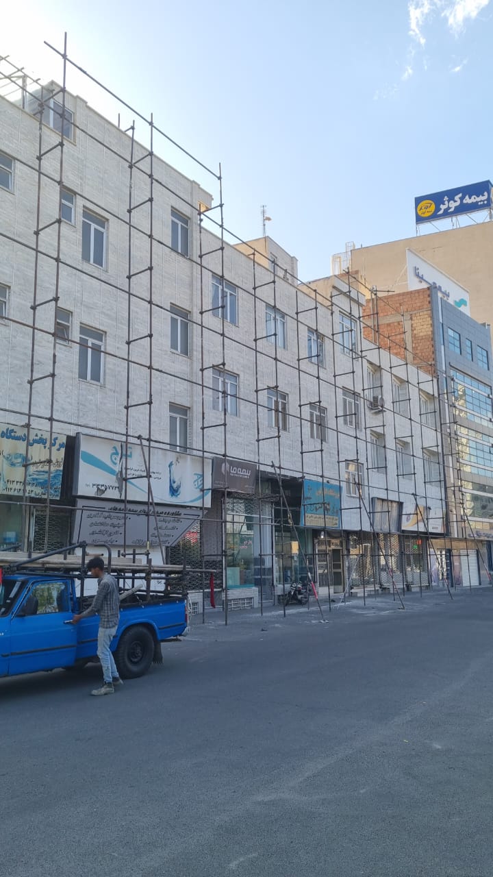 نصب داربست فلزی در تبریر