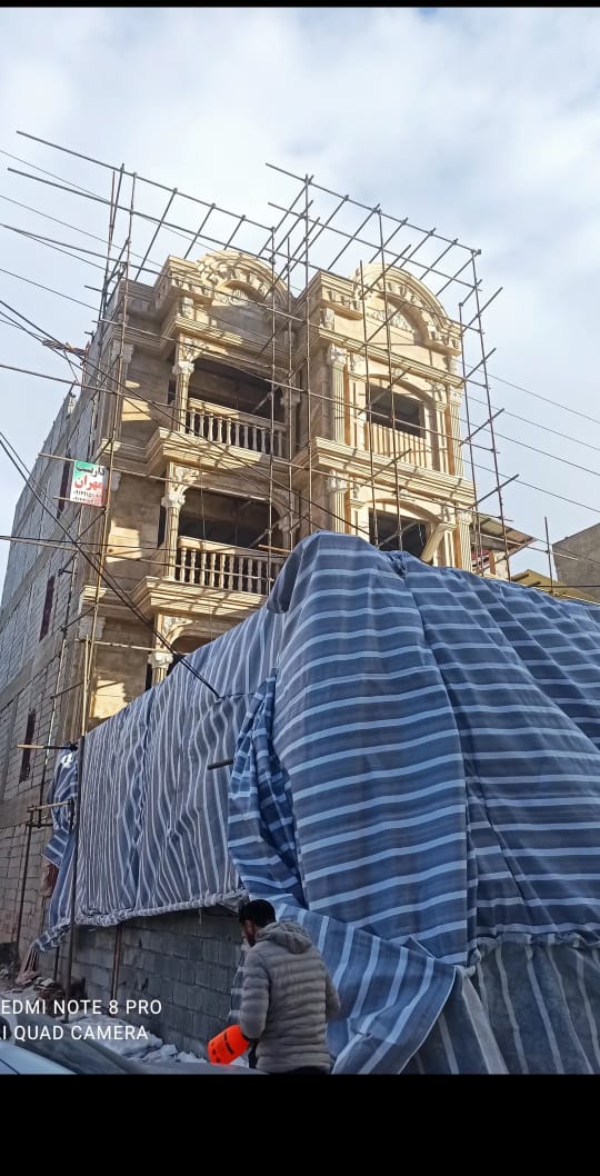 نصب داربست فلزی در تبریر