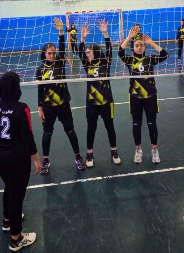 آکادمی والیبال آروما