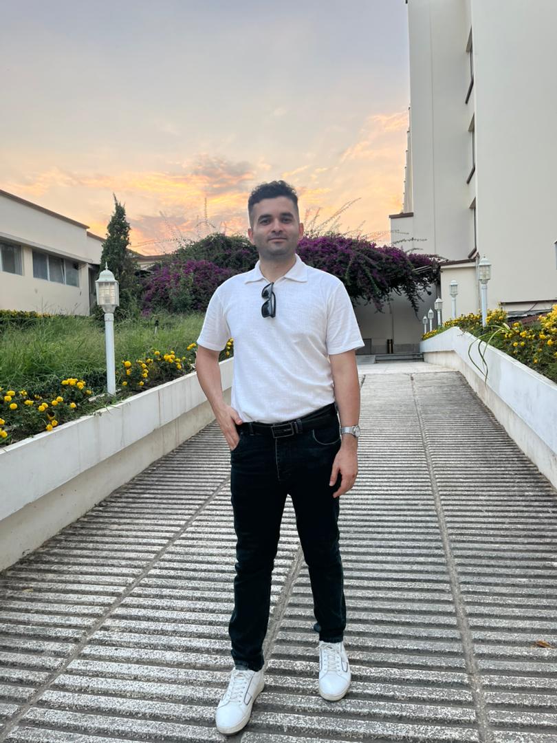 مدرس زبان انگلیسی