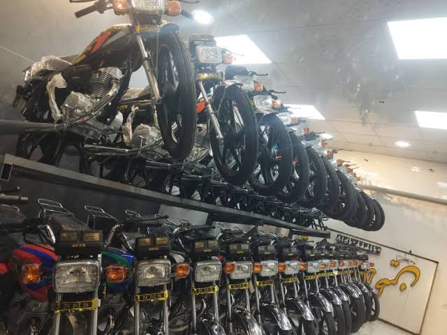 نمایشگاه موتور سیکلت وحید