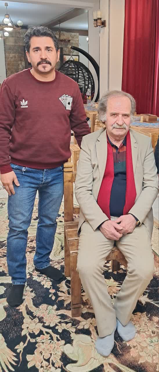 حسین بهلولی در کنار استاد گل سپیدی