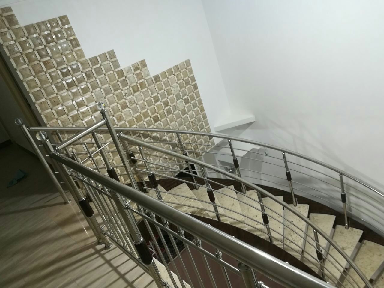 مرکز فروش نرده استیل در کرج