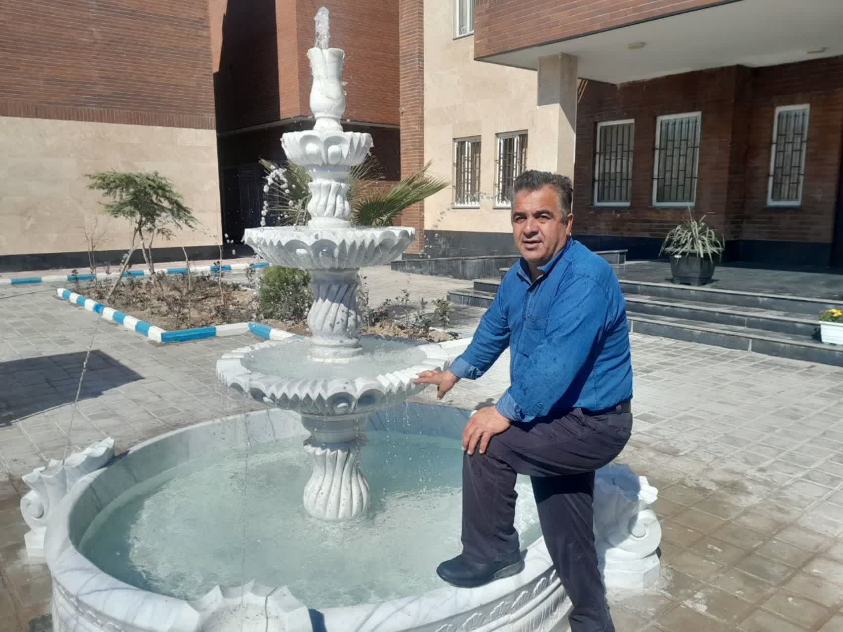 فرهاد خوش اخلاق