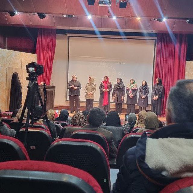 سمینار برندهان فاتحان