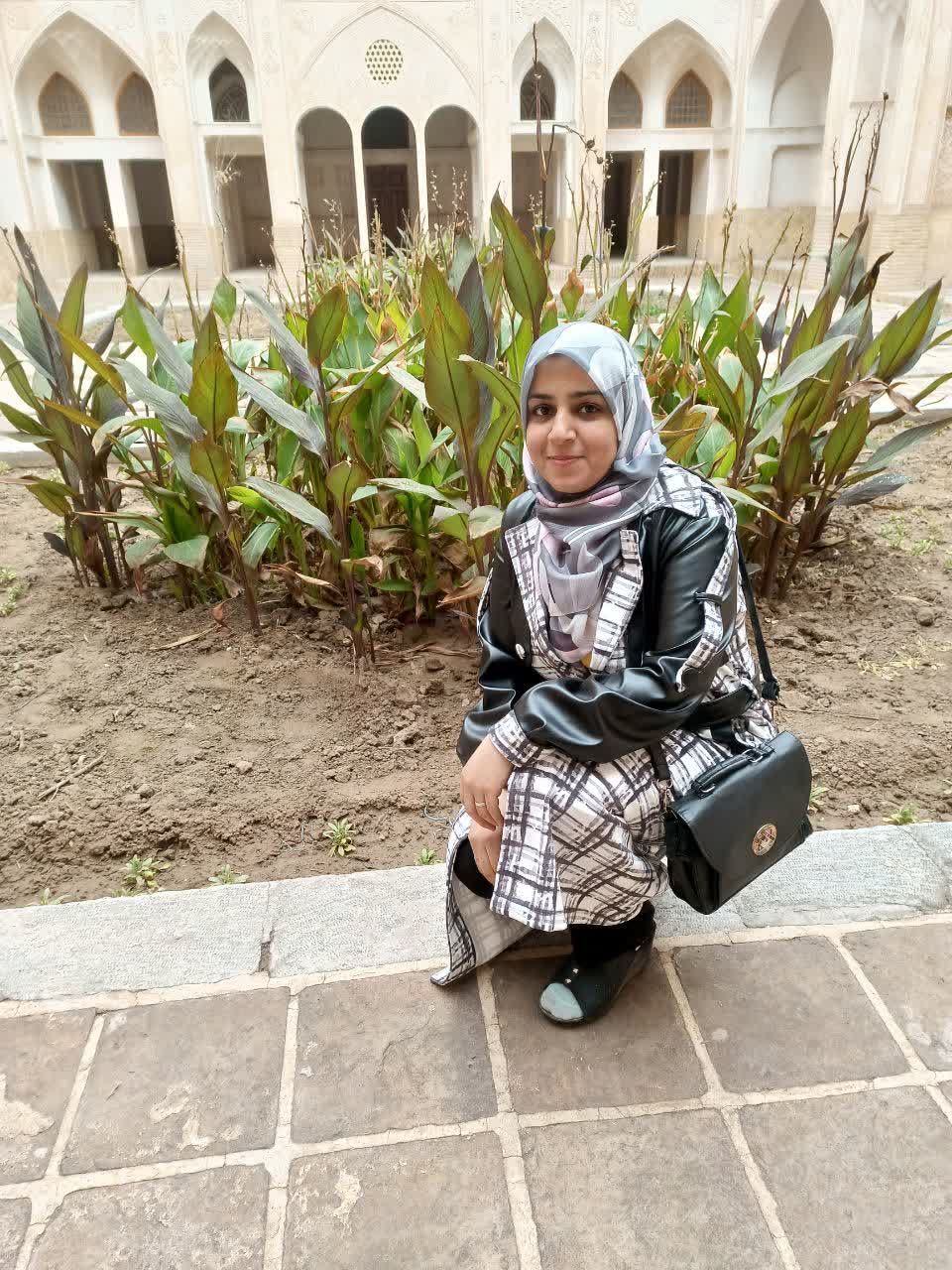 ابتسام فروندیان