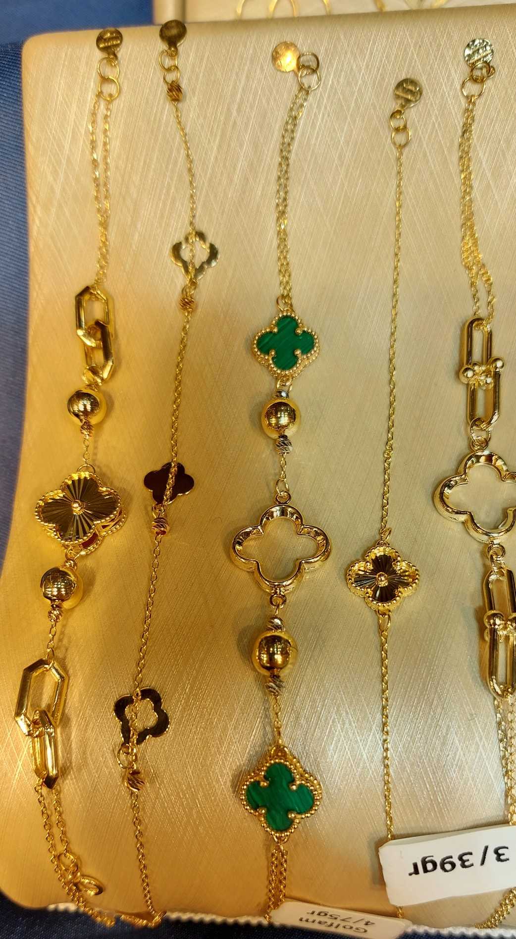 نمونه دستبندها