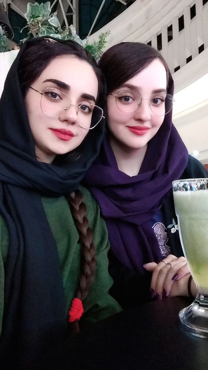 راحمه حسین نیا