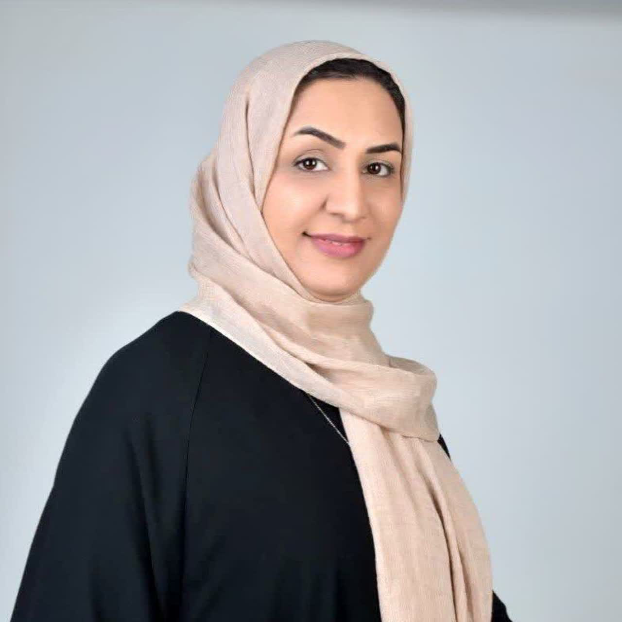 منیره مهدی پور