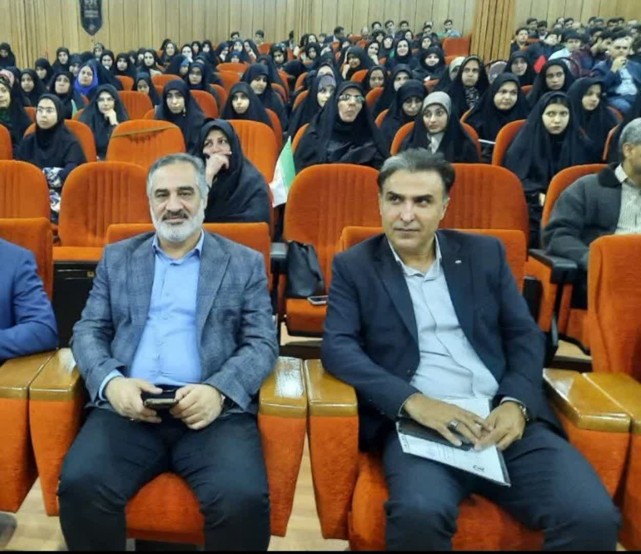محفل انس با قرآن با حضور قاری بین المللی