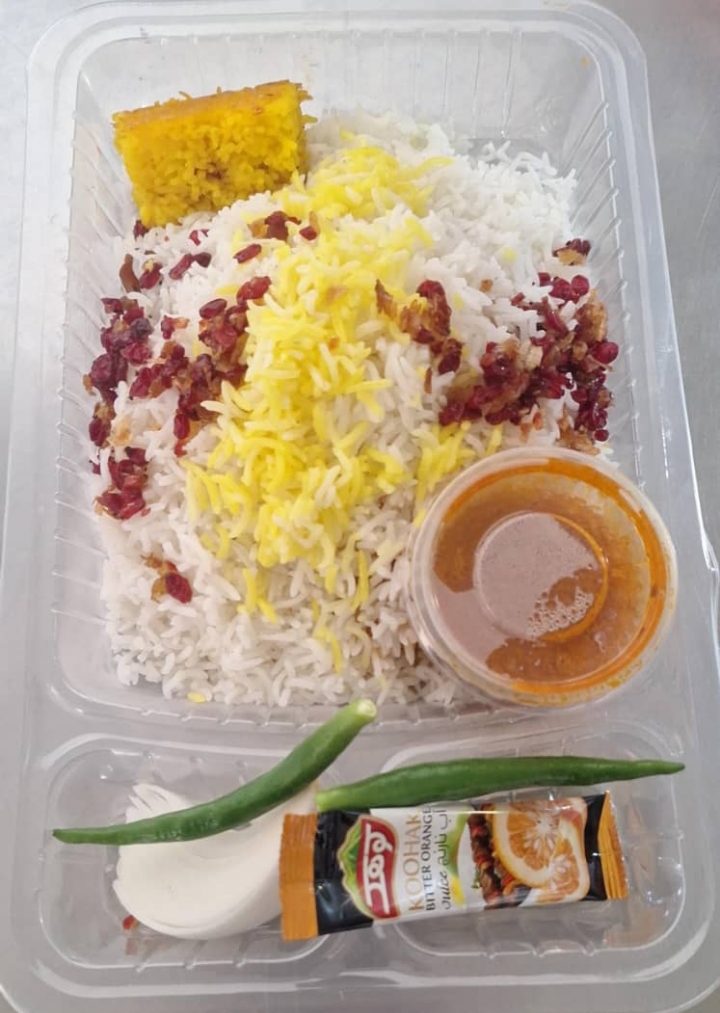 زرشک پلو با مرغ