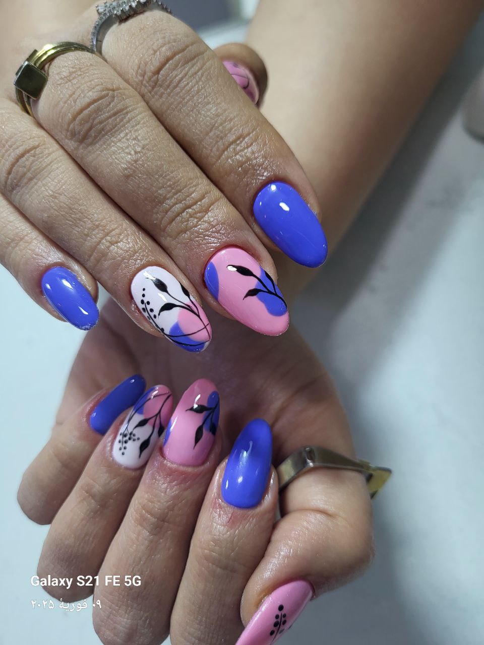 خدمات ناخن 🥰 برای دیدن نمونه کارهای بیشتر روی عکس کیلیک کنین ☝🏻