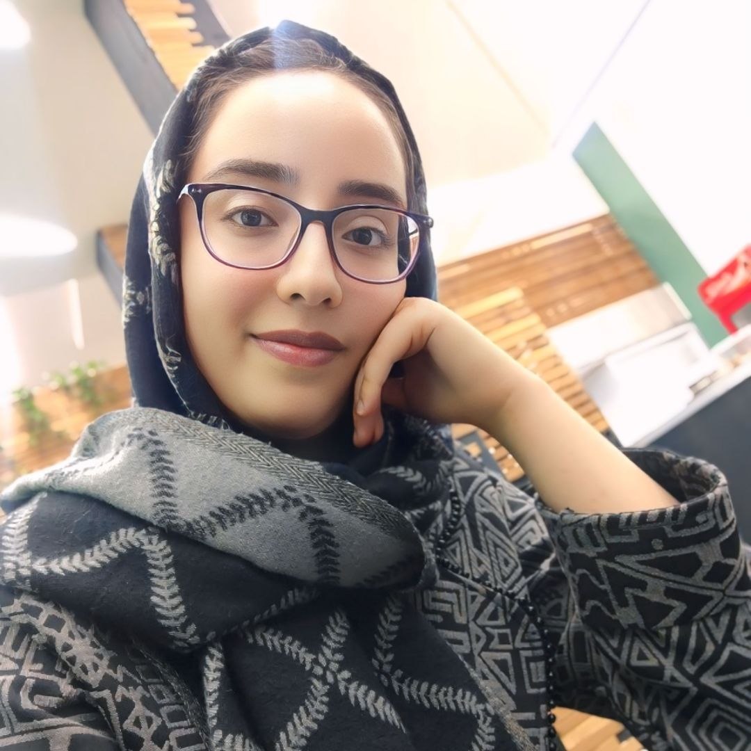 فائزه صفری 