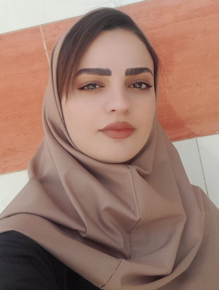 مبینا احمدی