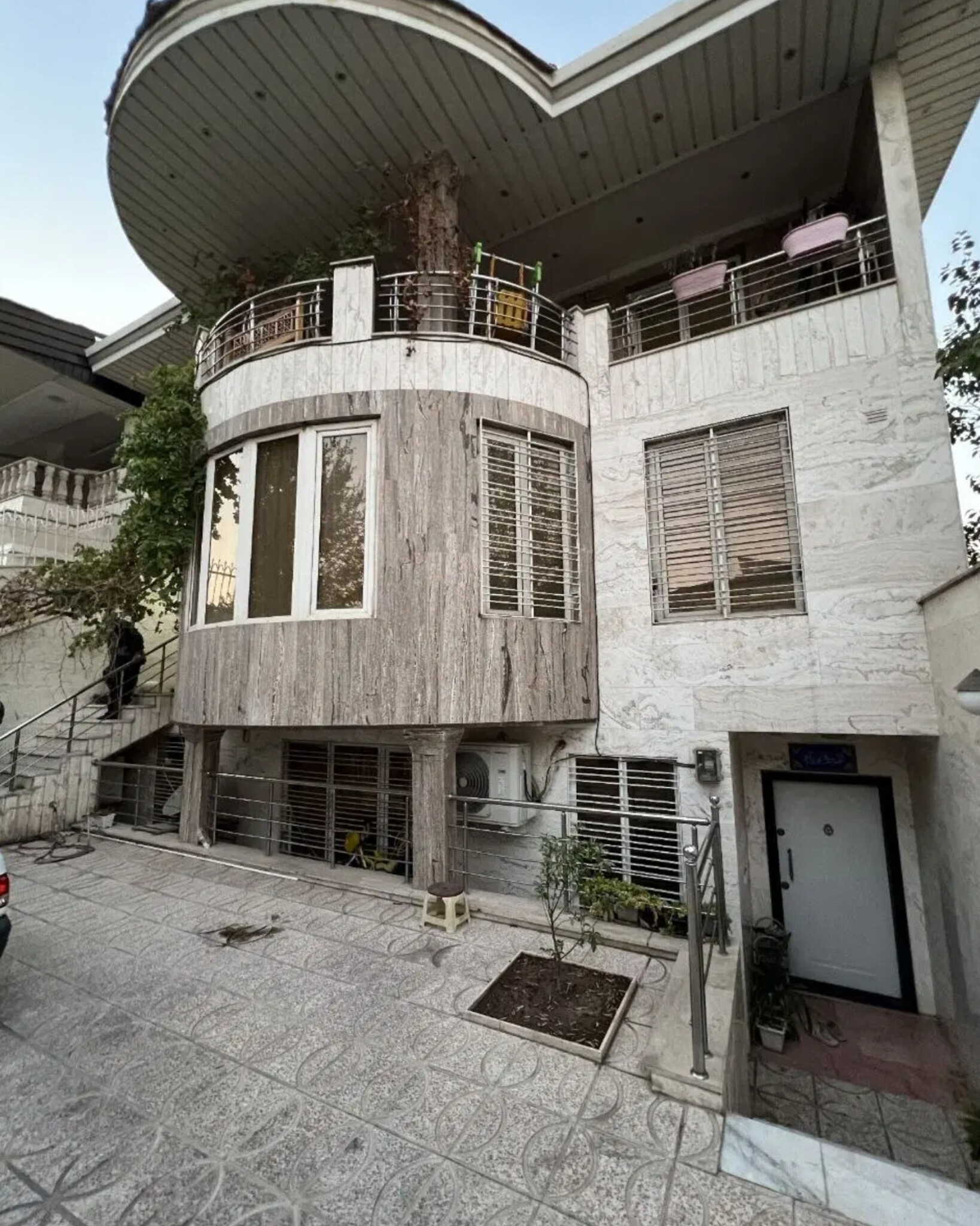 ویلایی دوبلکس