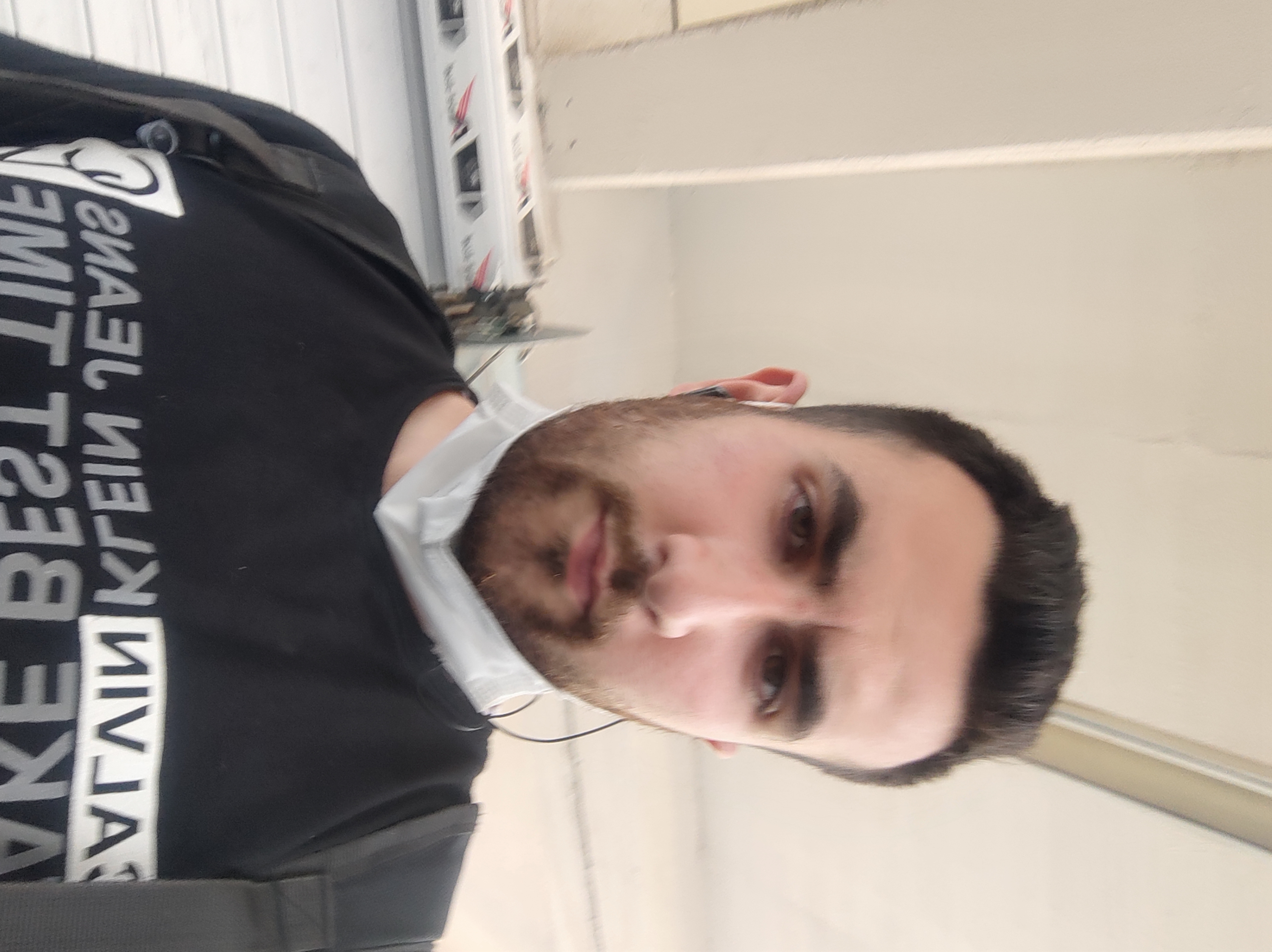 عماد شریعتی 