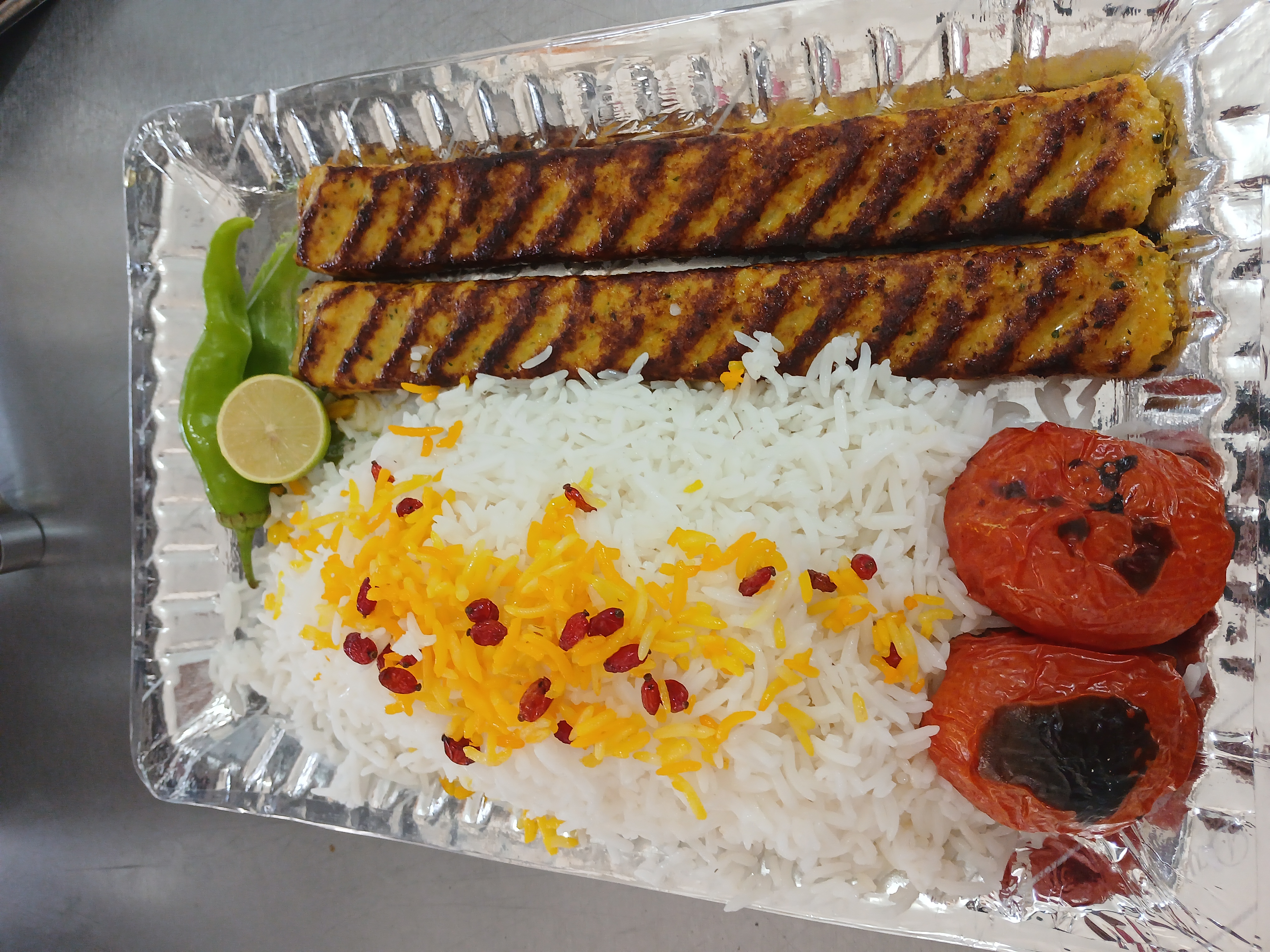 چلو کباب کوبیده مرغ 