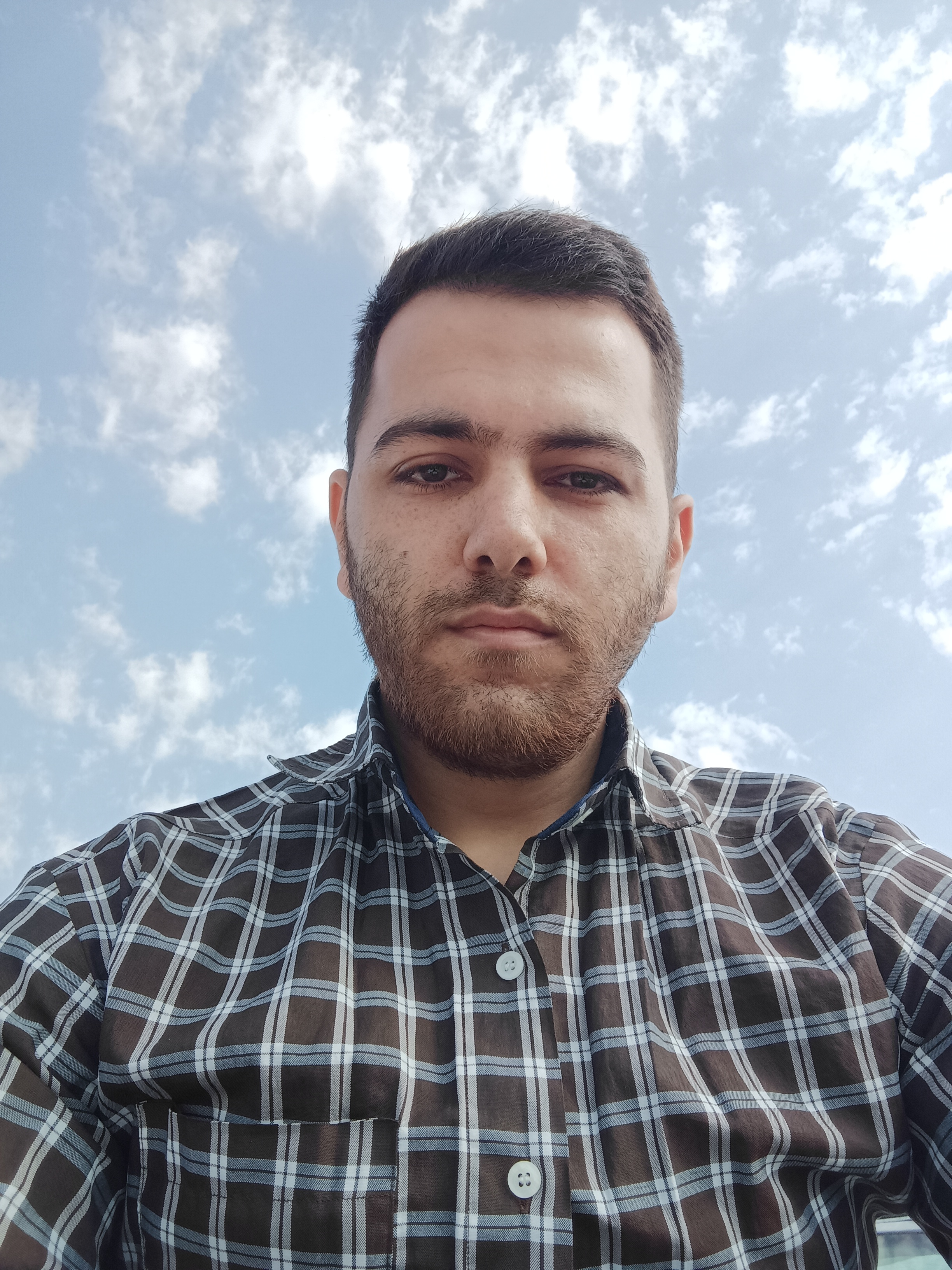 دانش بنیان گسترش طراحان نقش الماس