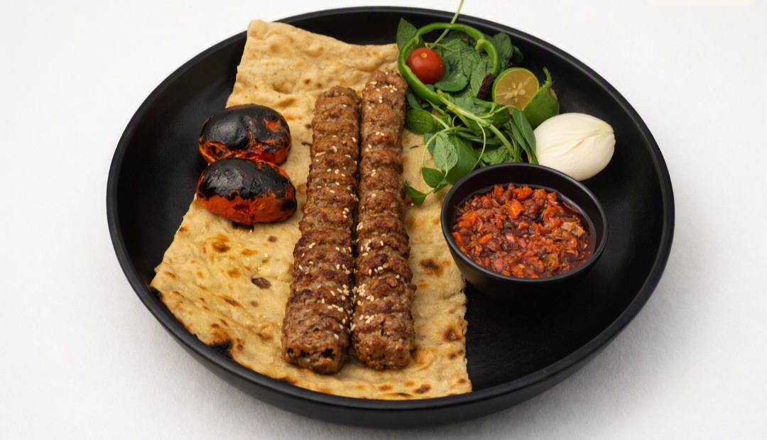 کوبیده(2 سیخ 100 گرمی)