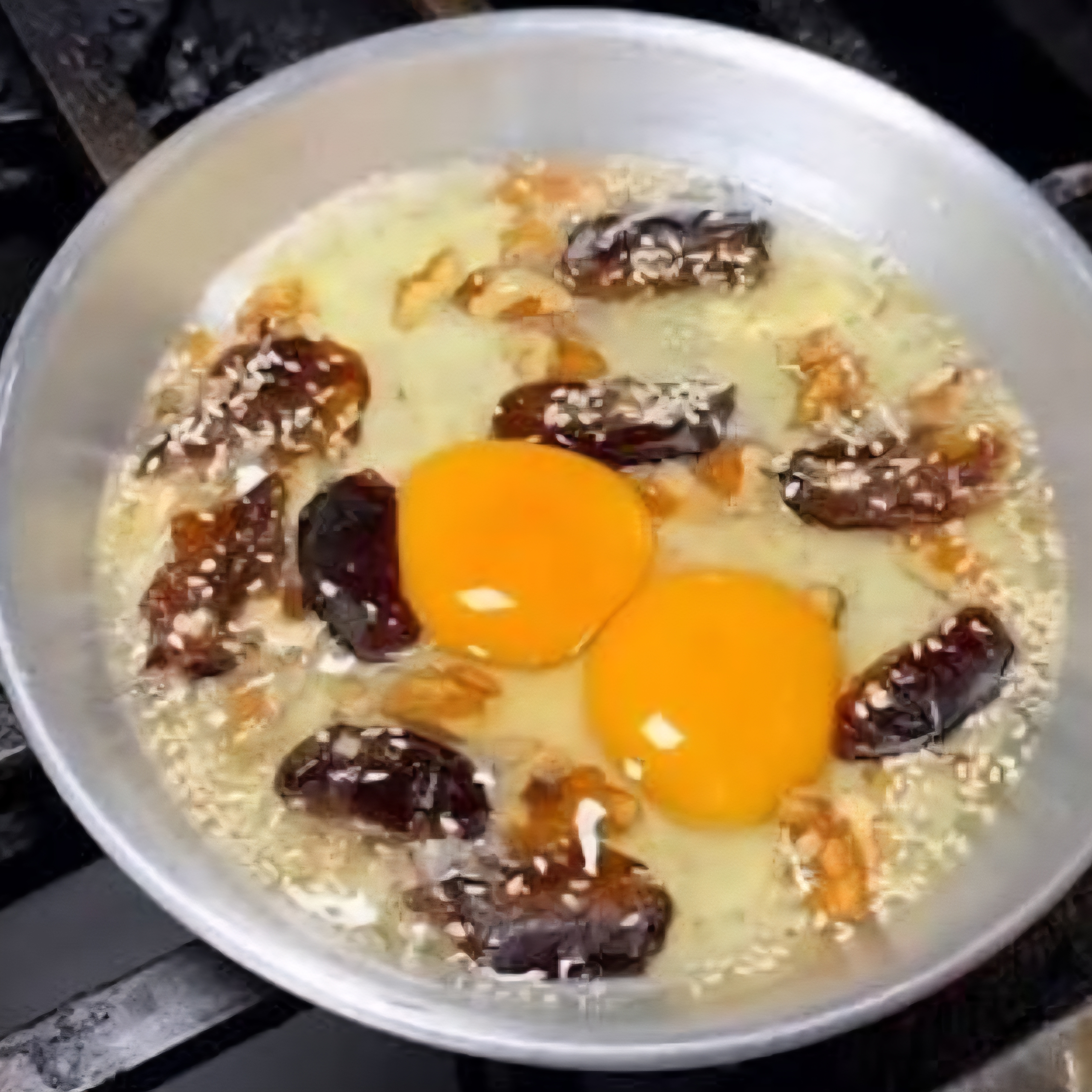 تخم مرغ خرما