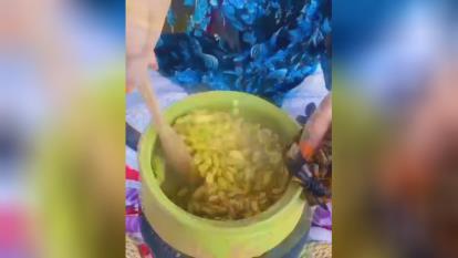 باقالی خورشت گیلانی