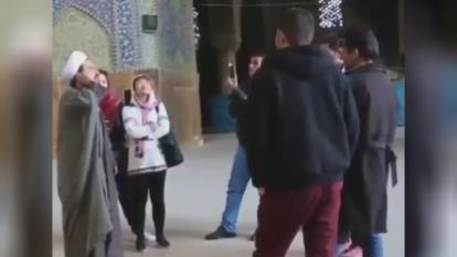 اذان به زبان چینی