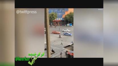 جلوی ماشین عروس عشقش وامیسته