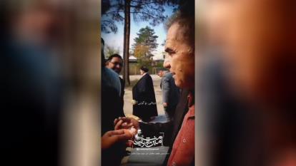 اینم زحماتی  یه معلم😂😂😂