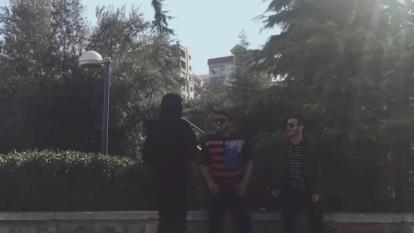 اقا سیگار دارید؟:))))