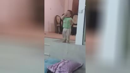 بچه تخس:))