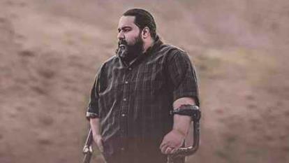 دانلود آهنگ رضا صادقی با حسین حرف بزن