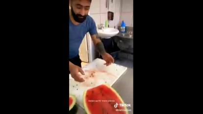 وقتی میری صرافی ریالت رو به دلار تبدیل کنی :))