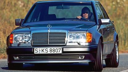لذت تماشای بنز w124