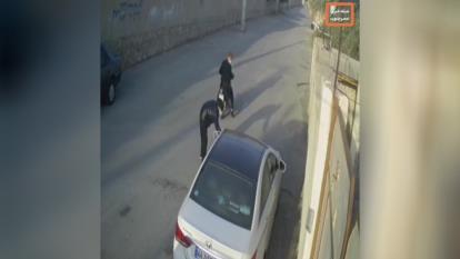لحظه آتش زدن خودرو میلیاردی در بوشهر