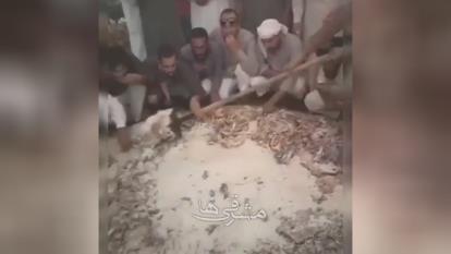 بفرمائید شام 😂😂😂😂😂