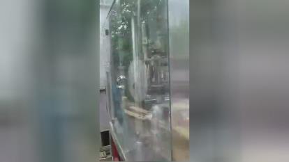 دستگاه بسته بندی مایعات دستگاه پرکن تری بلوک مخصوص نوشیدنی گازدار