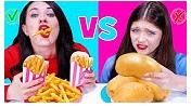 چالش خوردن غذاهای سرخ شده و خام!