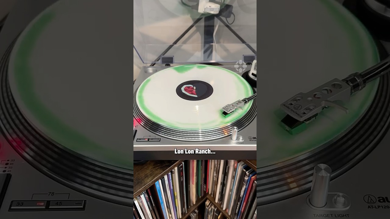 پوستر This Zelda Vinyl has a cool hidden detail