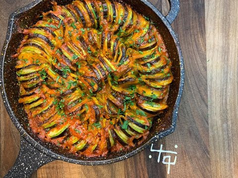 پوستر ratatouille, vegetarian dish with navab - بشقاب گیاهی شبیه...
