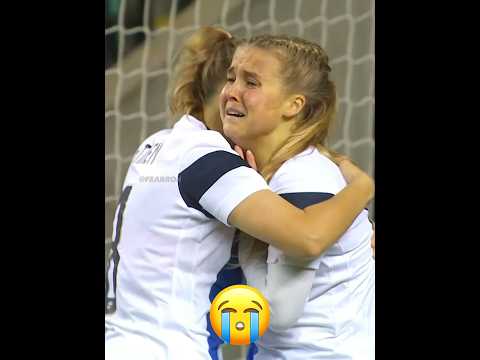 پوستر فوتباله، باله نیست! 😮‍💨