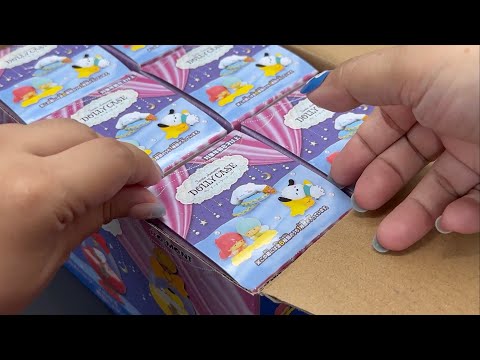 پوستر لذت بردن 17 دقیقه از باز کردن بیناچه شخصیت‌های کوچک سانریو...